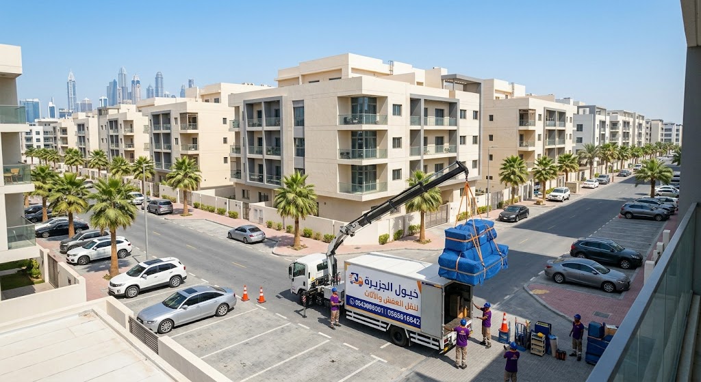 عمالة محترفة ومعدة بأفضل أدوات ومواد تغليف العفش في جدة